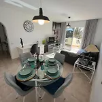 Daire Queen Amanay - Terrazza, Confortevole, Tranquillo, Wi-fi, Ac *