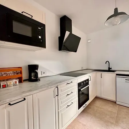 Queen Amanay - Terrazza, Confortevole, Tranquillo, Wi-fi, Ac Διαμέρισμα